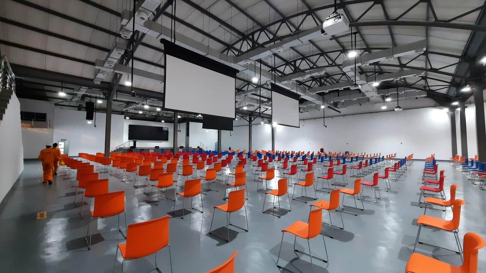 Projection System Setup by Systems Intelligenz 3
